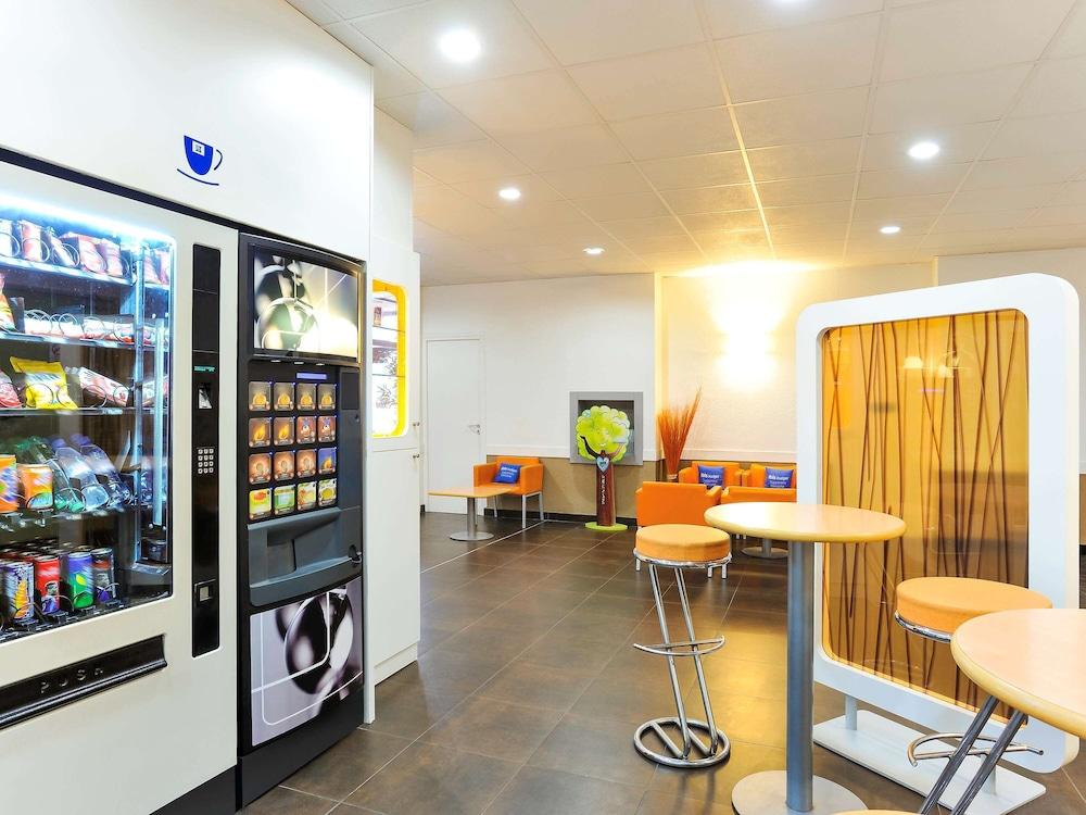 Ibis Budget Lille Gares Vieux-Lille Exterior foto