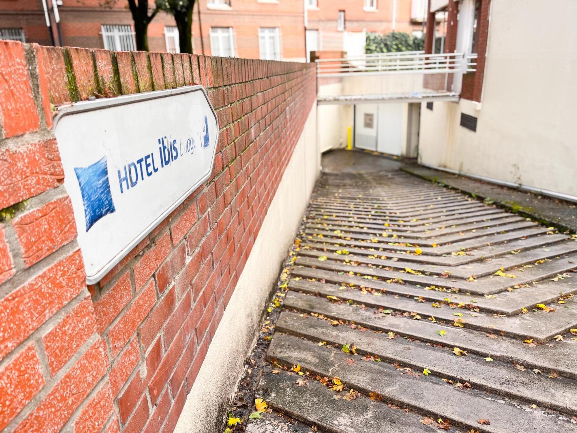 Ibis Budget Lille Gares Vieux-Lille Exterior foto